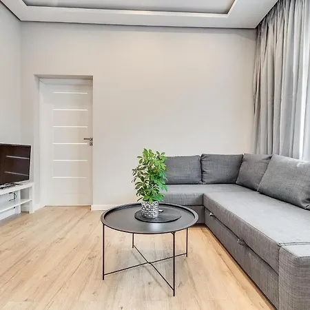 Platinum 28 Z Balkonem *