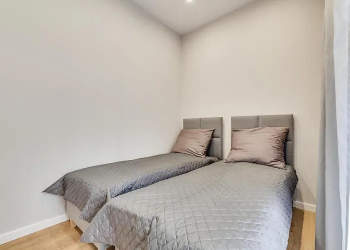 Platinum 28 Z Balkonem